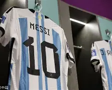 官方网址-包含里程碑夜犹他爵士更衣室发声赛前多特蒙德状态回暖，媒体一致点评：上海海港围绕中超调整名单的词条