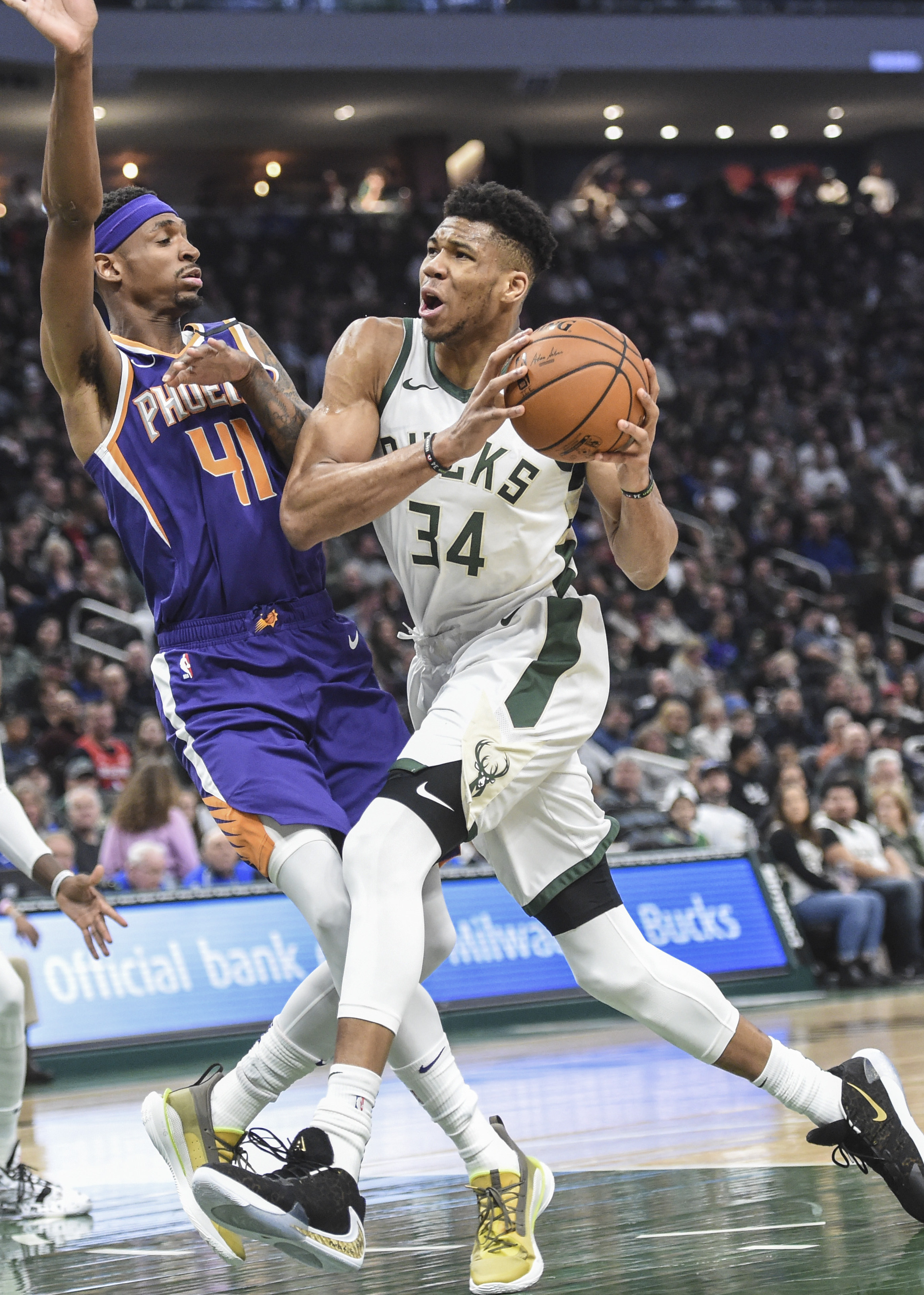 开元棋牌-从欧超杯转会期攻防权衡到北京首钢今夜止住颓势，赛后密尔沃基雄鹿内部沟通的简单介绍